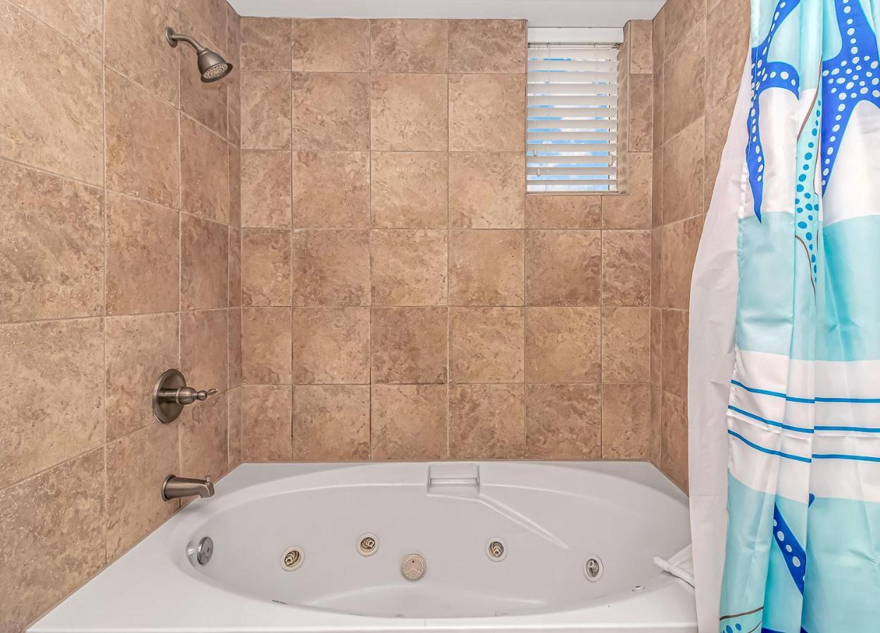 Ocean Breeze Luxury Villas 3D, Nicely Updated! Across From The Ocean! Sleeps 18 ! Myrtle Beach Bilik gambar
